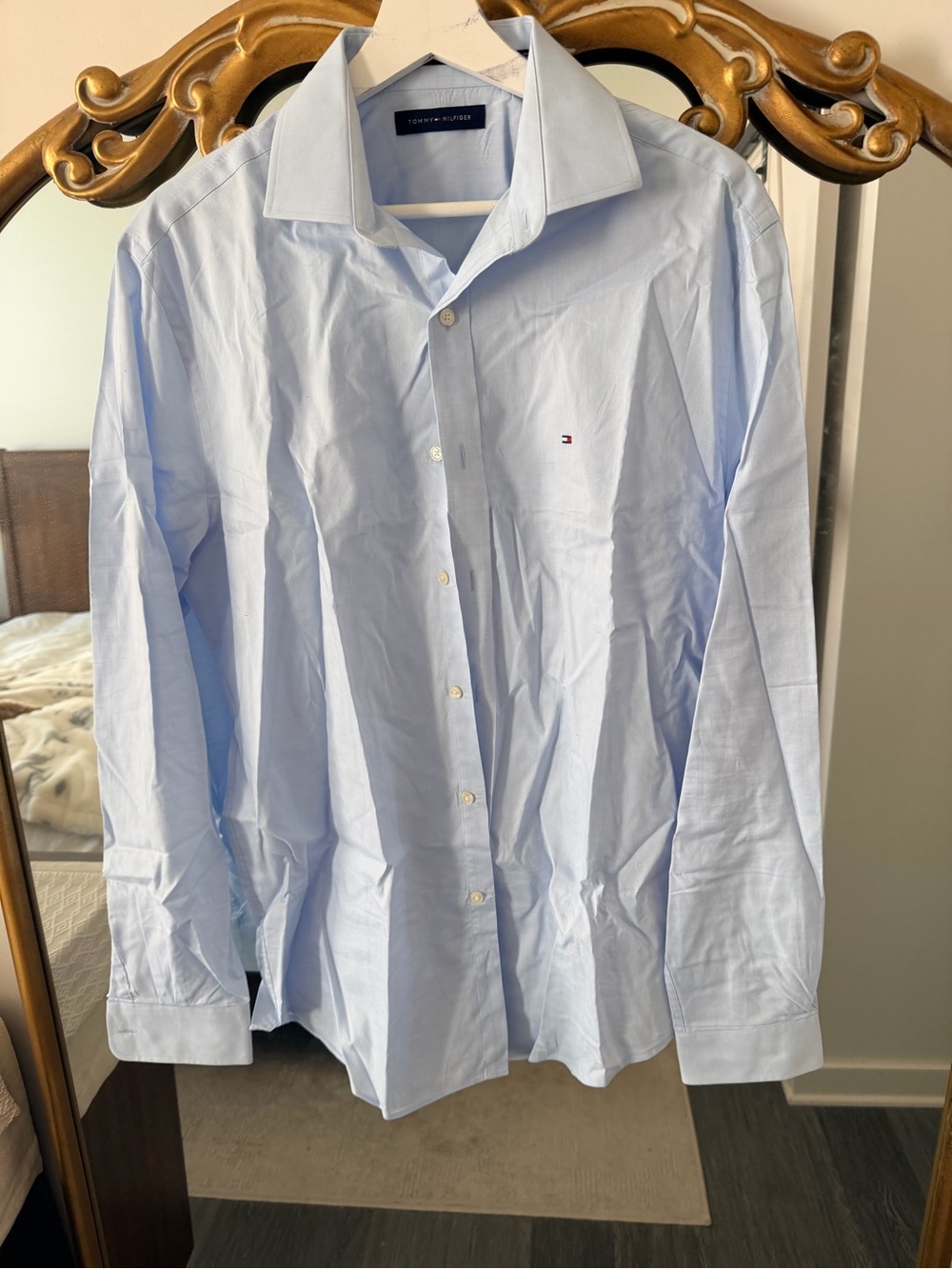Tommy Hilfiger Men’s Pale Blue Classic Dress Shirt